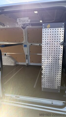 Furgon blaszak Ford Transit Custom