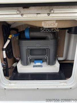 Τροχόσπιτο με προεξοχή (alcove) Carado A 132 Solar 2x 100 W +Wechselrichter