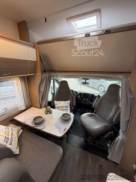 Τροχόσπιτο με προεξοχή (alcove) Carado A 132 Solar 2x 100 W +Wechselrichter