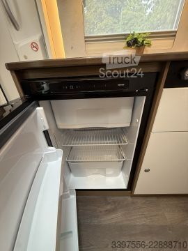 Τροχόσπιτο με προεξοχή (alcove) Carado A 132 Solar 2x 100 W +Wechselrichter