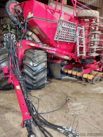 Semeadora Väderstad Rapid 600 C