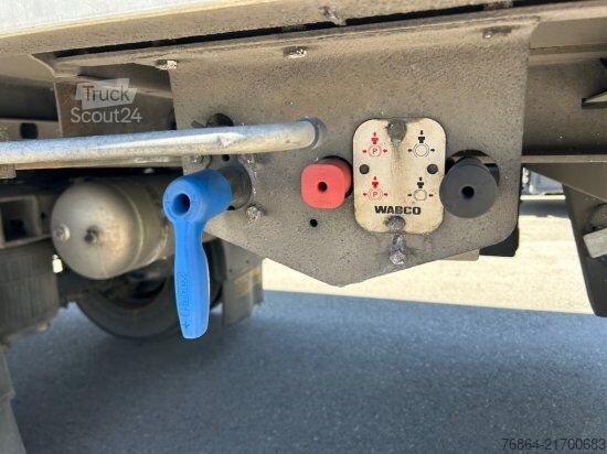 Furgonska polprikolica  GFöLLNER 1-ACHS KOFFERAUFLIEGER MIT LENKACHSE