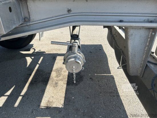 Cisterna polpriklopnik MENCI LEBENSMITTELTANK ISOLIERT, 3 KAMMERN, 34000L LIFTACHSE,   BPW-ACHSEN