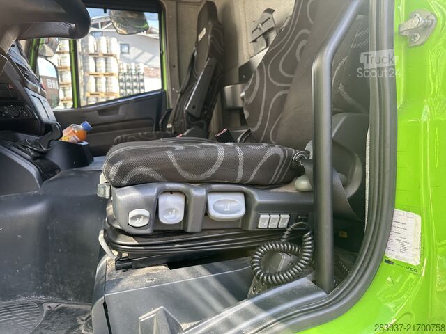 φορτηγό πλατφόρμα με μουσαμά IVECO Stralis AT