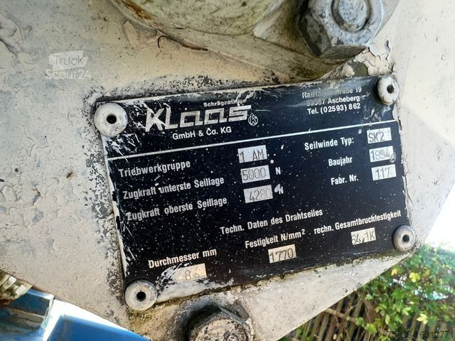 Vrachtwagen met kraanopbouw MERCEDES-BENZ 814 Dachdeckerkran Klaas 28-7 28Meter Fernbedien