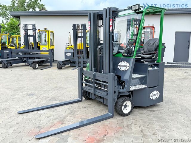 Négyirányú targoncát Combilift CB3000 / TRIPLEX 4900MM / FREE LIFT