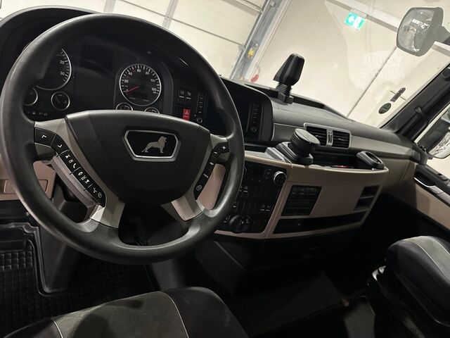 MEGA vlačilna enota MAN TGX 18.470