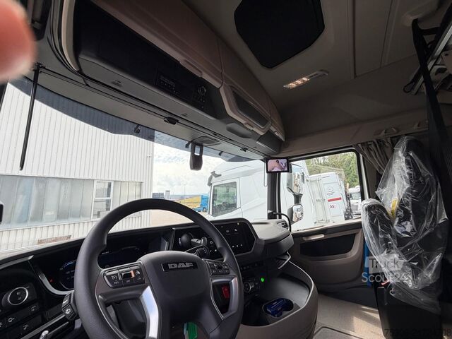 Vaihtolavakuorma-auto DAF FAN XG 480 Multiwechsler 1120-1320 Ladebordwand
