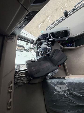 Vaihtolavakuorma-auto DAF FAN XG 480 Multiwechsler 1120-1320 Ladebordwand