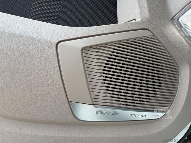 Vaihtolavakuorma-auto DAF FAN XG 480 Multiwechsler 1120-1320 Ladebordwand