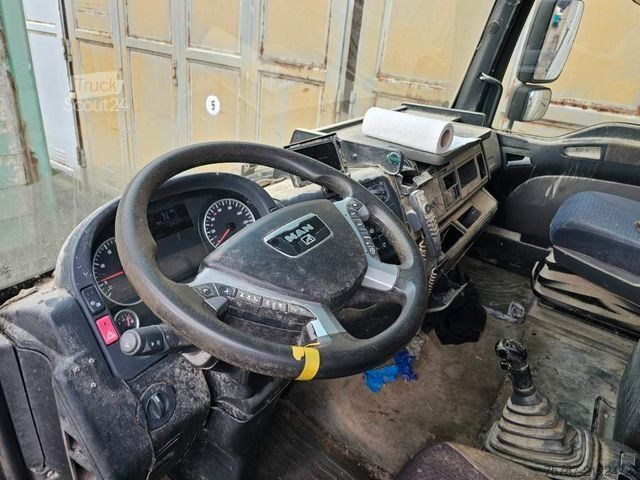 Standard tractor unit MAN 18.400/ 18.390 TGA XXL Retarder,Klima