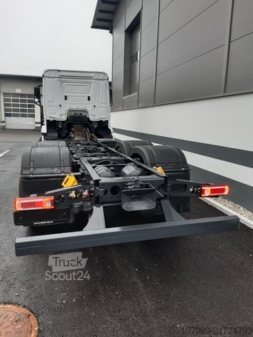 Lastbilchassis MERCEDES-BENZ Actros 2551L 6x2/4 Lenkachse RS4.300 Ölretarder