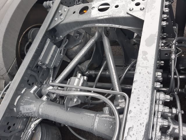 Lastbilchassis MERCEDES-BENZ Actros 2551L 6x2/4 Lenkachse RS4.300 Ölretarder
