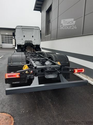 Cisternas automašīna MERCEDES-BENZ Actros 2551L 6x2/4 Lenkachse RS4.300 Ölretarder