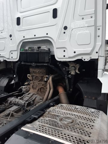 Cisternas automašīna MERCEDES-BENZ Actros 2551L 6x2/4 Lenkachse RS4.300 Ölretarder