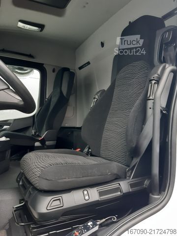 Cisternas automašīna MERCEDES-BENZ Actros 2551L 6x2/4 Lenkachse RS4.300 Ölretarder