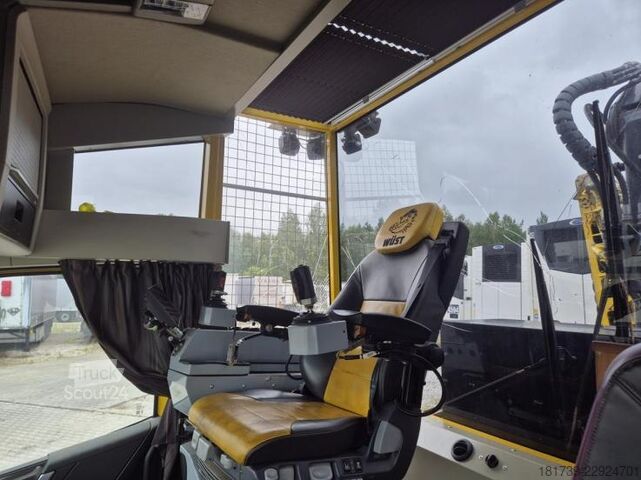 Bosfrees + aanhangwagen Volvo FMX540 6x6 / 34 tho. km / WUST SMC-812