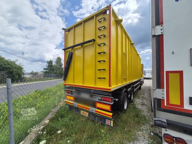 Bosfrees + aanhangwagen Volvo FMX540 6x6 / 34 tho. km / WUST SMC-812
