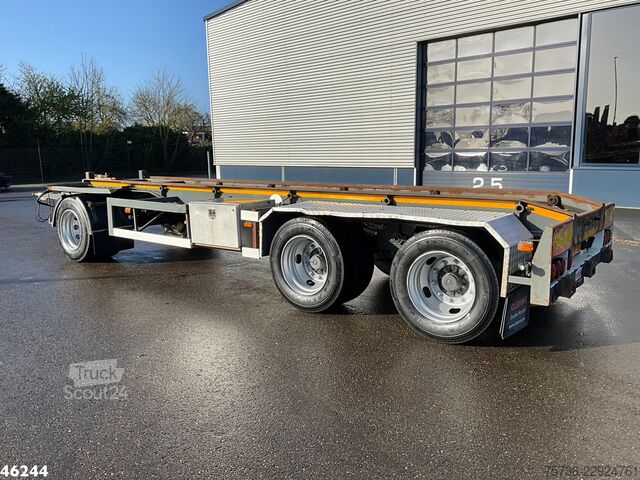 Containervervoer GS-Meppel 3-assige containeraanhangwagen