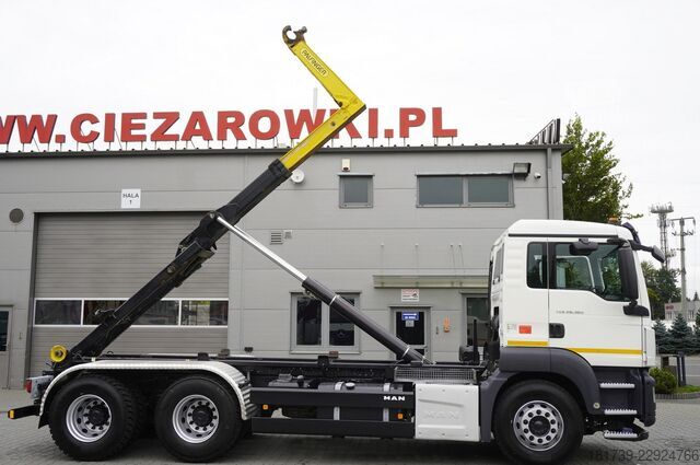 Haakarmwagen MAN TGS 26.360 6×4 BB / 160 tho. km / Palfin