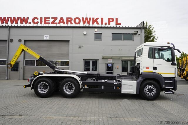 Haakarmwagen MAN TGS 26.360 6×4 BB / 160 tho. km / Palfin