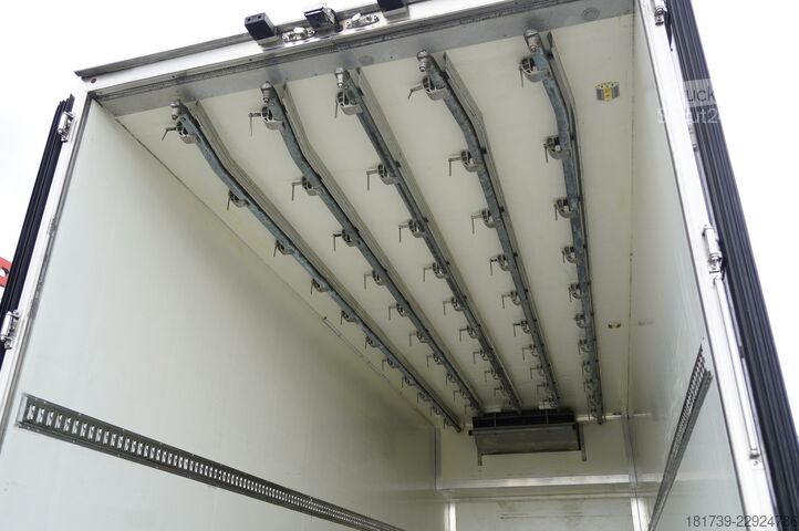 Vrieswagen voor vlees SCANIA R450 6×2 / 5-row hook refrigeration