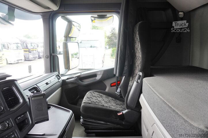 Vrieswagen voor vlees SCANIA R450 6×2 / 5-row hook refrigeration