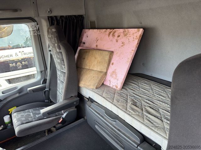 Tomruk kamyonu MERCEDES-BENZ ACTROS 2646 6X4 MP2 LANGHOLZ + NACHLÄUFER MÜLLER