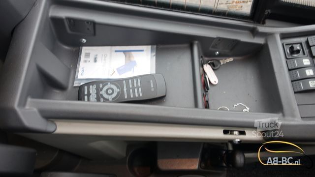 Autocarro de turismo VDL Futura FHD2 139/460 - 61 Sitze EURO 6