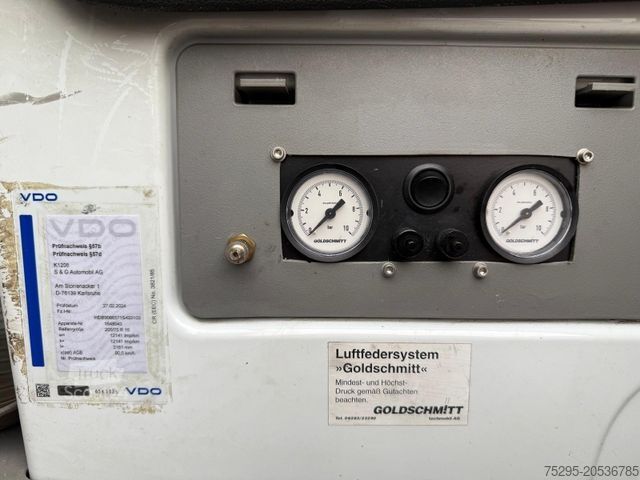 Kombi z visokim stropom MERCEDES-BENZ Sprinter 516 Super Maxi AHK TÜV neu zwillingsber