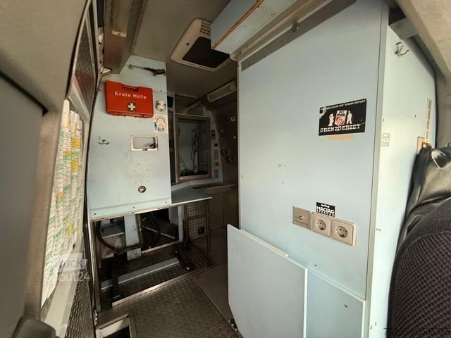 Fourgon surélevé MERCEDES-BENZ Sprinter 516 Super Maxi AHK TÜV neu zwillingsber