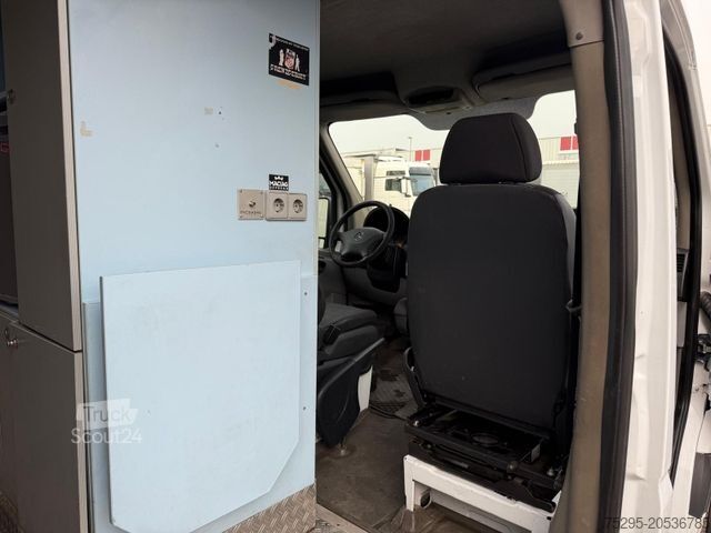 Kombi z visokim stropom MERCEDES-BENZ Sprinter 516 Super Maxi AHK TÜV neu zwillingsber