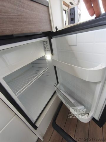 Kamper kombi VANTOURER Van 600 L , Aufstelldach,Längsbetten,Automatik