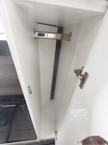 Kamper kombi VANTOURER Van 600 L , Aufstelldach,Längsbetten,Automatik