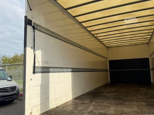 Skriňové nákladné vozidlo DAF LF 230, 12t, Koffer 7.2m, Lbw, Autom., Klima