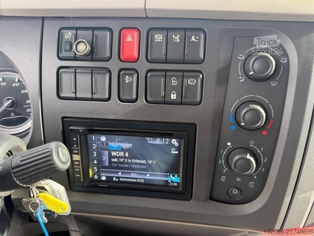 Skriňové nákladné vozidlo DAF LF 230, 12t, Koffer 7.2m, Lbw, Autom., Klima