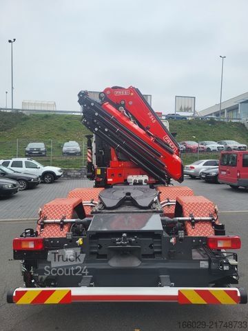 Tracteur routier standard VOLVO FMX 540 6x2 mit Kran Fassi F545.2.28