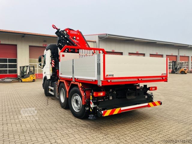 Tracteur routier standard VOLVO FMX 540 6x2 mit Kran Fassi F545.2.28
