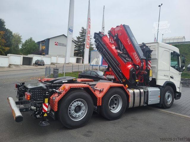 Grue montée sur camion VOLVO Volvo FMX 540 6x2 mit F545RA.2.28
