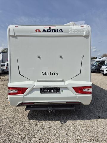 Polointegrovaný karavan ADRIA Matrix Axess 670 SL Luftfederung hinten / Markis