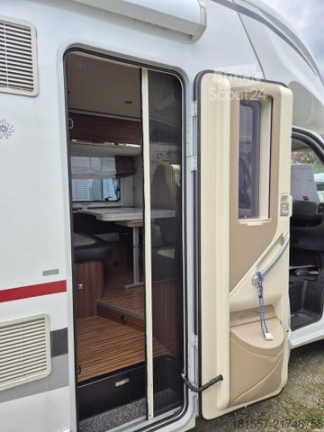 Polointegrovaný karavan ADRIA Matrix Axess 670 SL Luftfederung hinten / Markis