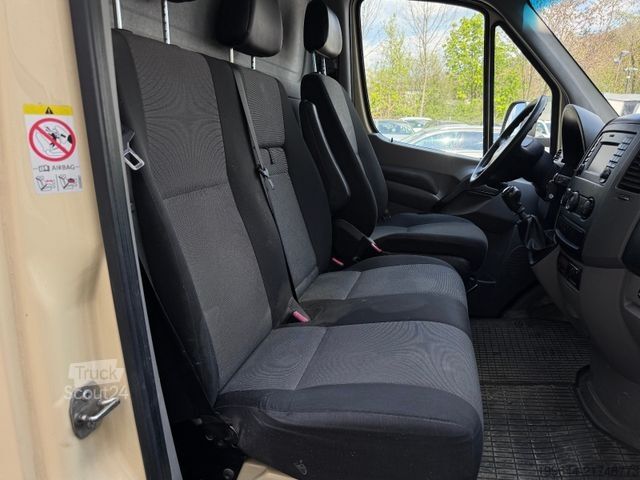 Laatikkoauto VOLKSWAGEN Crafter Pritsche 50 lang L3 2.0 TDi Nav Spur EU6