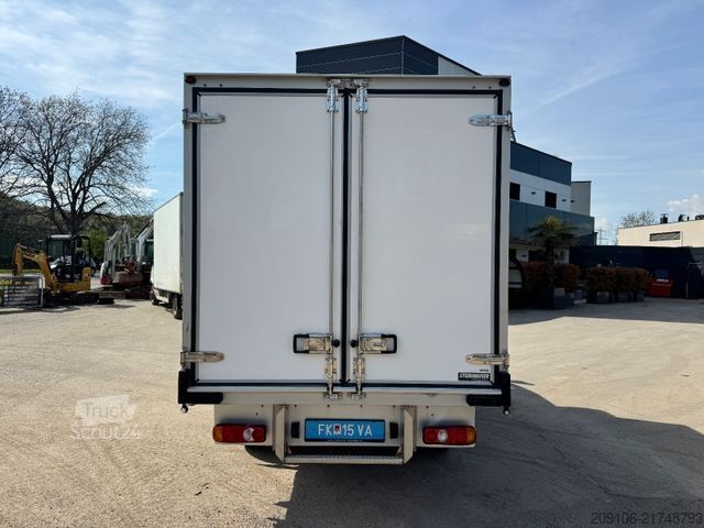 Autoutilitară frigorifică VOLKSWAGEN T6 Kühlkoffer Allrad 4x4 Carrier Xarios 300