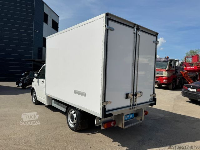Autoutilitară frigorifică VOLKSWAGEN T6 Kühlkoffer Allrad 4x4 Carrier Xarios 300