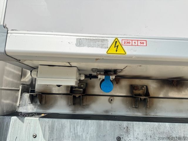 Autoutilitară frigorifică VOLKSWAGEN T6 Kühlkoffer Allrad 4x4 Carrier Xarios 300