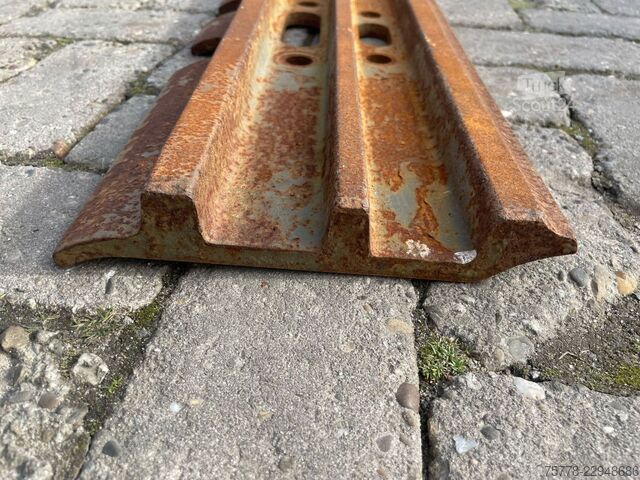  Volvo SHOES | TRACK PLATES | 60 CM | FAHRWERK