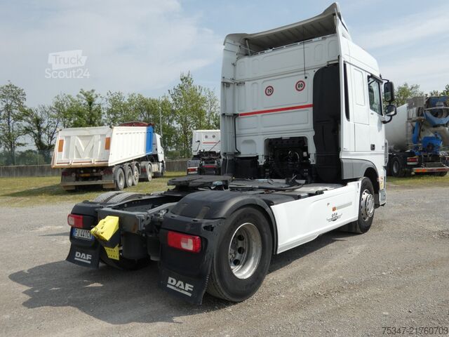 Standart çekici ünitesi DAF XF 460