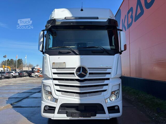 Стандартный трактор Mercedes-Benz Actros 2653 6x2 GIGASPACE / DOUBLE BOGIE
