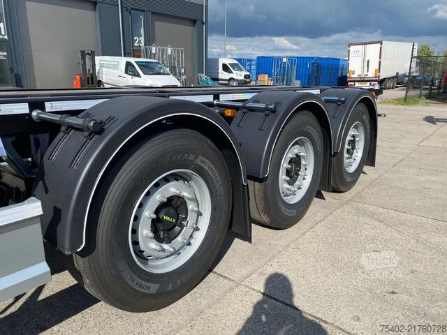 Transportul de containere D-TEC FLEXITRAILER FT-LS-S / 3x Extendable / 1x Lift ...