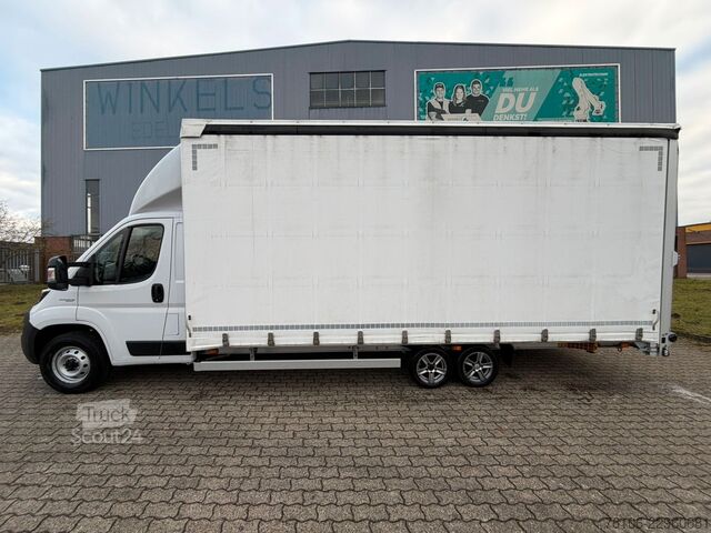 Aizkaru sānu furgons FIAT Ducato Plane Tandemachse 3 Achsen